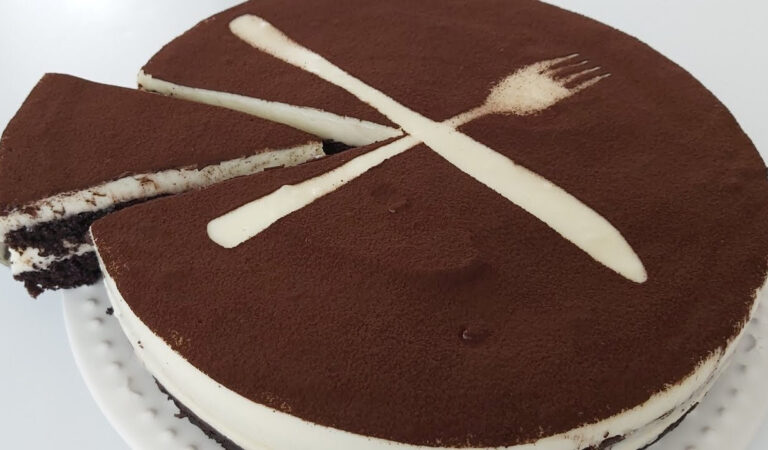 Hazır Kek ile Tiramisu Tarifi – Hafif Hazır Kek ile Tiramisu Nasıl Yapılır?