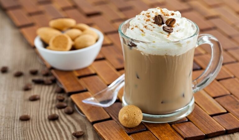 Yazın Serinleten Soğuk Kahve Tarifi – 5 Dakikada Hazırlanan Kahve Tarifi