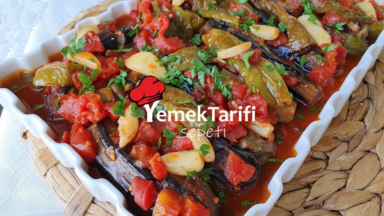 Bergama Yöresinden Patlıcan Çığırtma Tarifi Sebze Yemekleri Bergama Yöresinden Patlıcan Çığırtma Tarifi Sebze Yemekleri