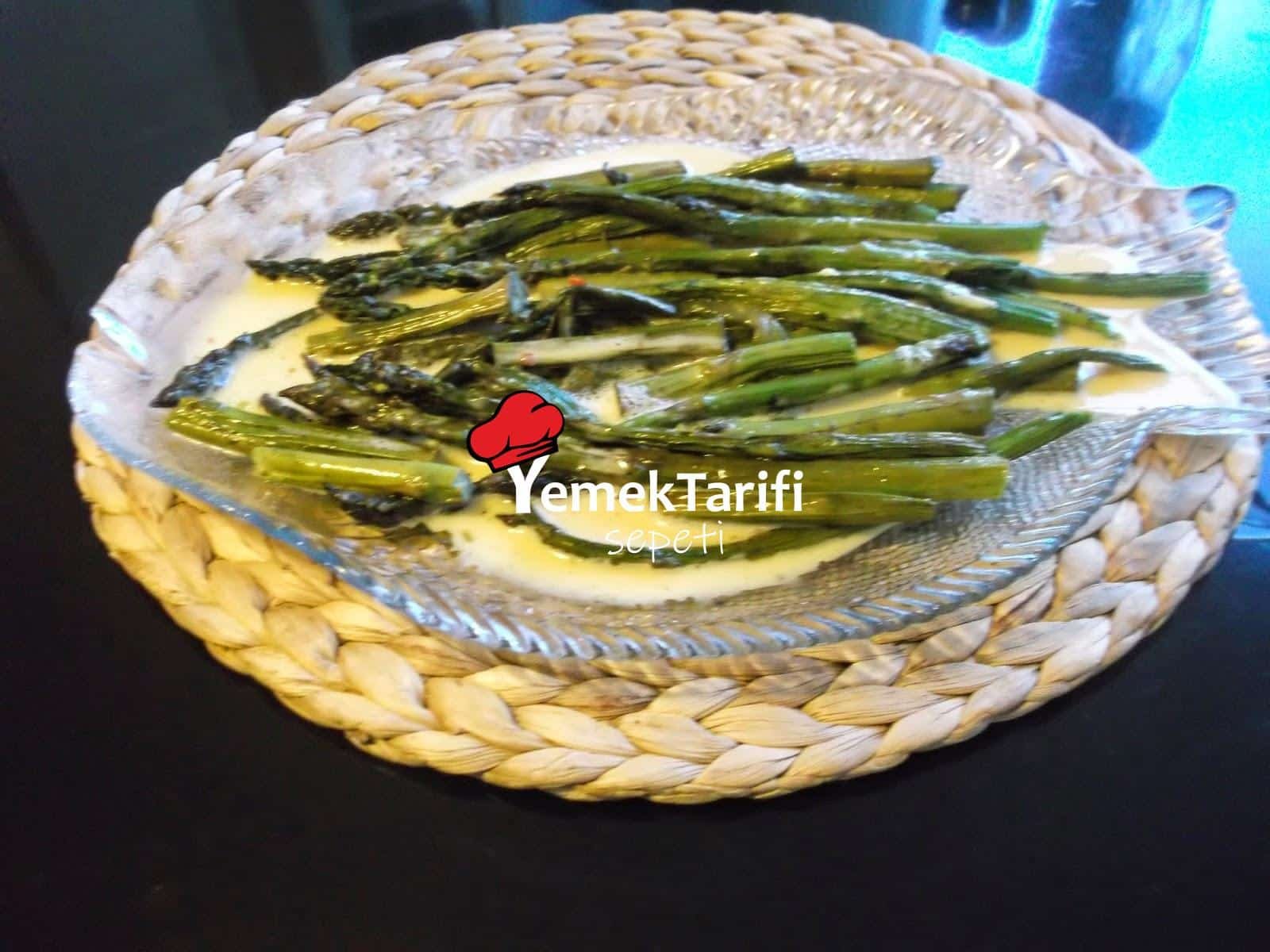 Enfes Soslu Kuşkonmaz Tarifi Sebze Yemekleri Enfes Soslu Kuşkonmaz Tarifi Sebze Yemekleri